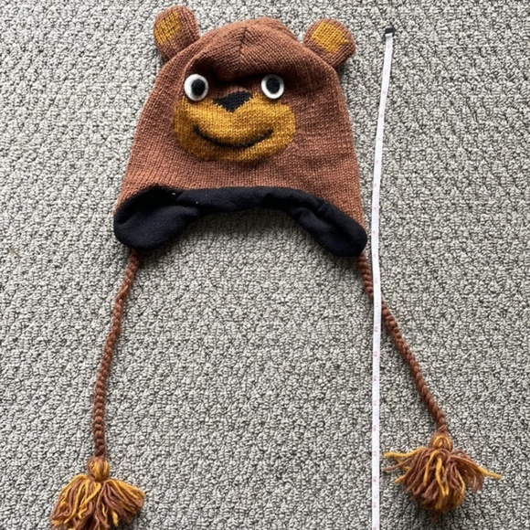 Unisex/Kids Brown & Tan Wool Funny Bear Face Beanie With Pom Pom Strings - Picture 7 of 10